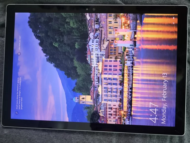Microsoft Surface pro 4 Tablet 256GB Front view Microsoft Surface pro 4 Tablet 256GB Front view