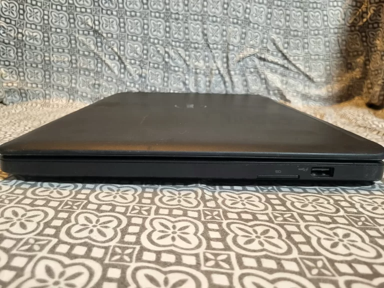 Dell Latitude E5450 Laptop 256GB SSD, Intel Core I5 , 8GB Ram, Touchscreen side one ports Dell Latitude E5450 Laptop 256GB SSD, Intel Core I5 , 8GB Ram, Touchscreen side one ports