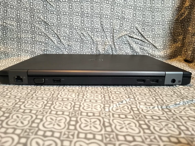 Dell Latitude E5450 Laptop 256GB SSD, Intel Core I5 , 8GB Ram, Touchscreen back ports Dell Latitude E5450 Laptop 256GB SSD, Intel Core I5 , 8GB Ram, Touchscreen back ports