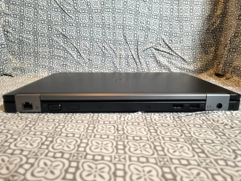 Dell Latitude E5470 Laptop 512GB HDD, Intel I5 Processor, 8GB Ram, Touchscreen back ports view
