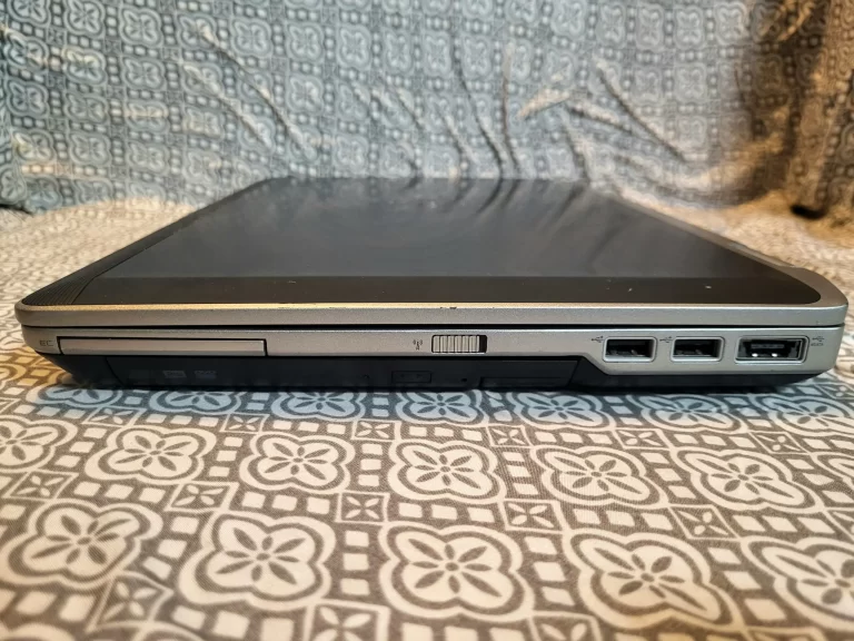 Dell Latitude E6420 Laptop 256GB SSD, Intel I7 processor, & 4G Ram side two view Dell Latitude E6420 Laptop 256GB SSD, Intel I7 processor, & 4G Ram side two view