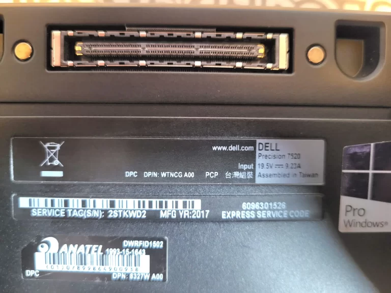 Dell Precision 7520 Laptop 1TB HHD, Intel I7 Processor, 32GB Ram, Touchscreen label view Dell Precision 7520 Laptop 1TB HHD, Intel I7 Processor, 32GB Ram, Touchscreen label view