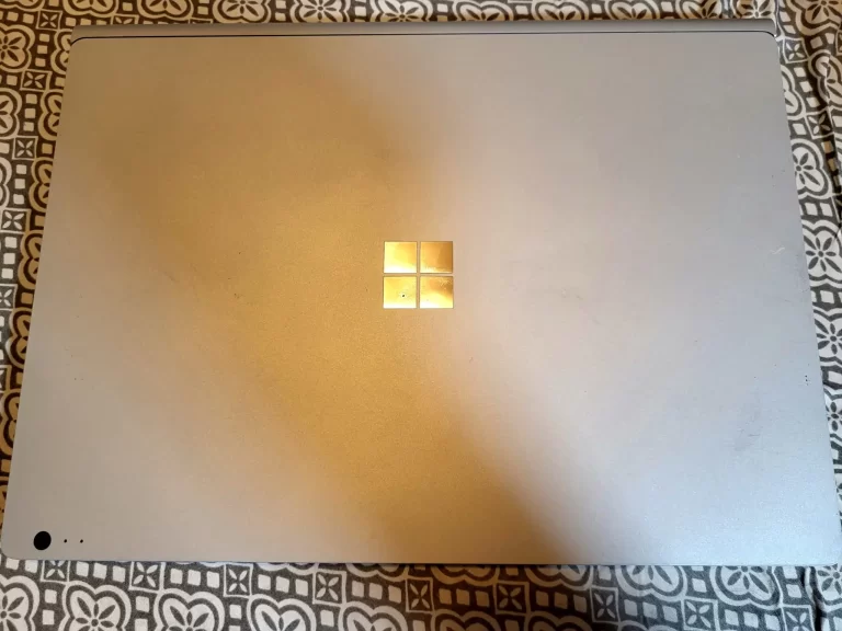 Microsoft Surface Book Laptop 128GB SSD, Intel I5 Processor, 8GB Ram top view Microsoft Surface Book Laptop 128GB SSD, Intel I5 Processor, 8GB Ram top view