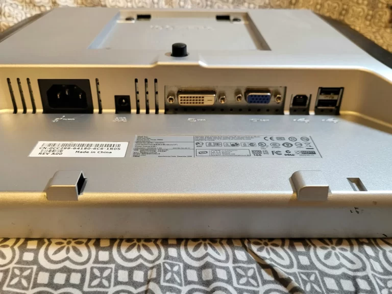 Dell 1907FPc 19-inch LCD Monitor ports Dell 1907FPc 19-inch LCD Monitor ports