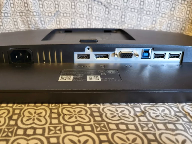 Dell P2219H 22-inch Full HD Monitor ports Dell P2219H 22-inch Full HD Monitor ports