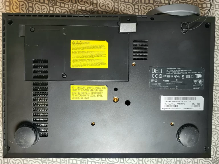 Dell 1510X Projector Bottom View Dell 1510X Projector Bottom View