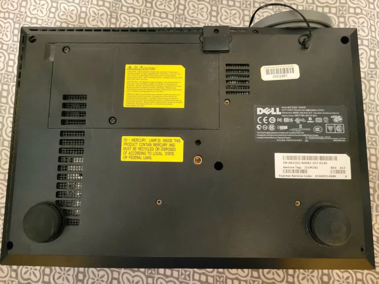 Dell 1610HD Projector Bottom View Dell 1610HD Projector Bottom View