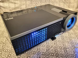 Dell 1610HD Projector Full View