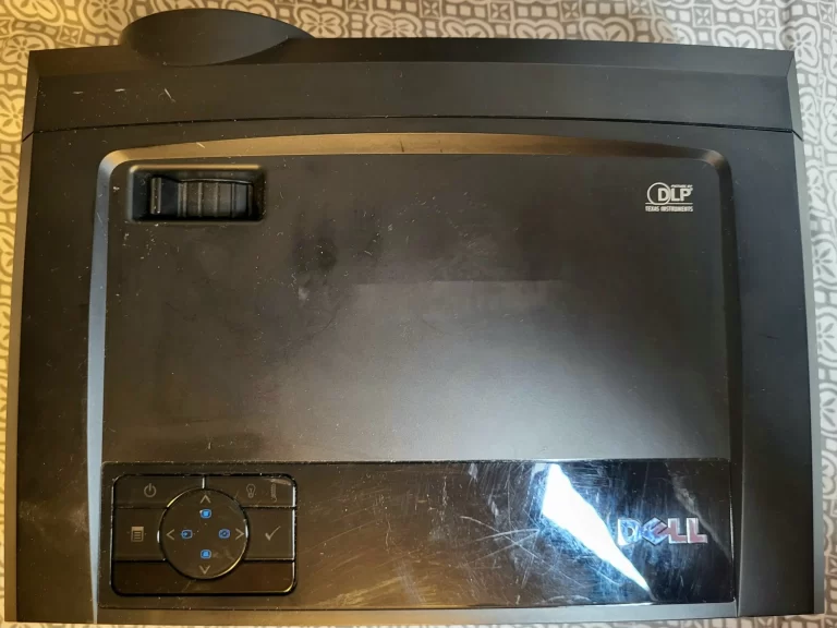 Dell S300 Projector Top View Dell S300 Projector Top View