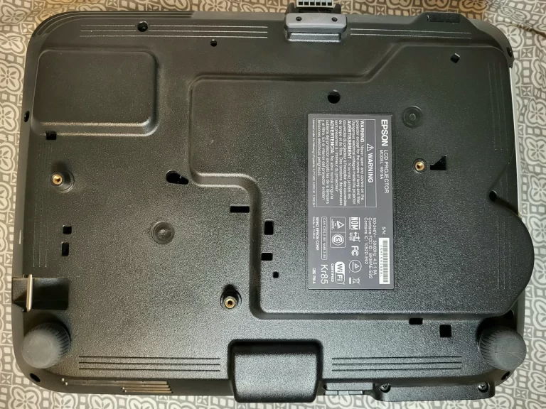 Epson PowerLite 1985WU Projector Bottom View Epson PowerLite 1985WU Projector Bottom View