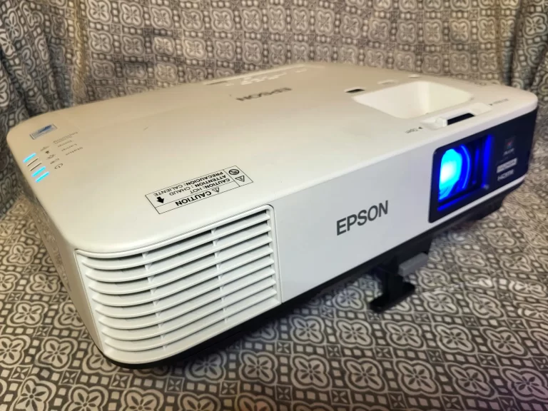 Epson PowerLite 1985WU Projector Full View Epson PowerLite 1985WU Projector Full View