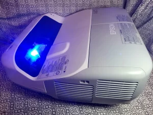 Epson PowerLite 470 Projector Full View
