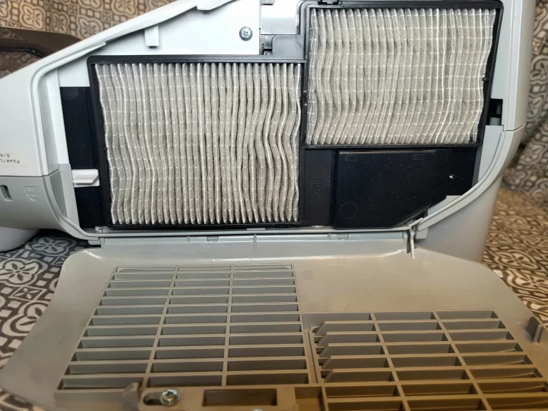 Epson PowerLite 470 Projector Side Filter View Epson PowerLite 470 Projector Side Filter View