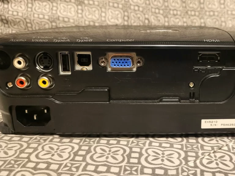Epson EX5210 Projector Ports Epson EX5210 Projector Ports