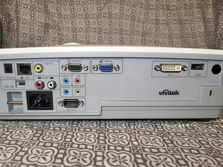 Vivitek D853W Projector Menu Ports Vivitek D853W Projector Menu Ports